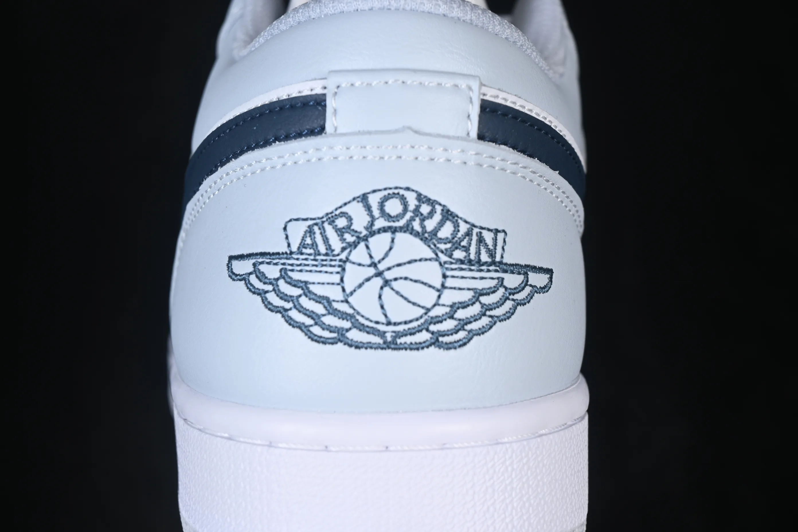 All categories Air Jordan Jordan series basketball shoes Air Jordan 1 Low Air Jordan 1 Low AJ1 Joe 1 white gray blue hook low-top retro cultural basketball shoes 553558-400